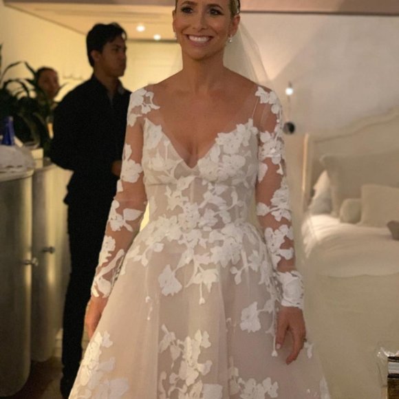 Monique Lhuillier Dresses | Monique Lhullier Wedding Dress | Poshmark Monique Lhuillier Dresses | Monique Lhullier Wedding Dress | Poshmark